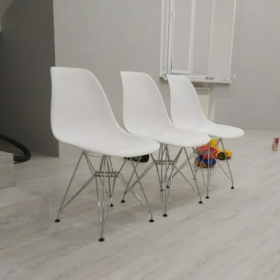 Пластиковый стул Eames DSR - фото 7